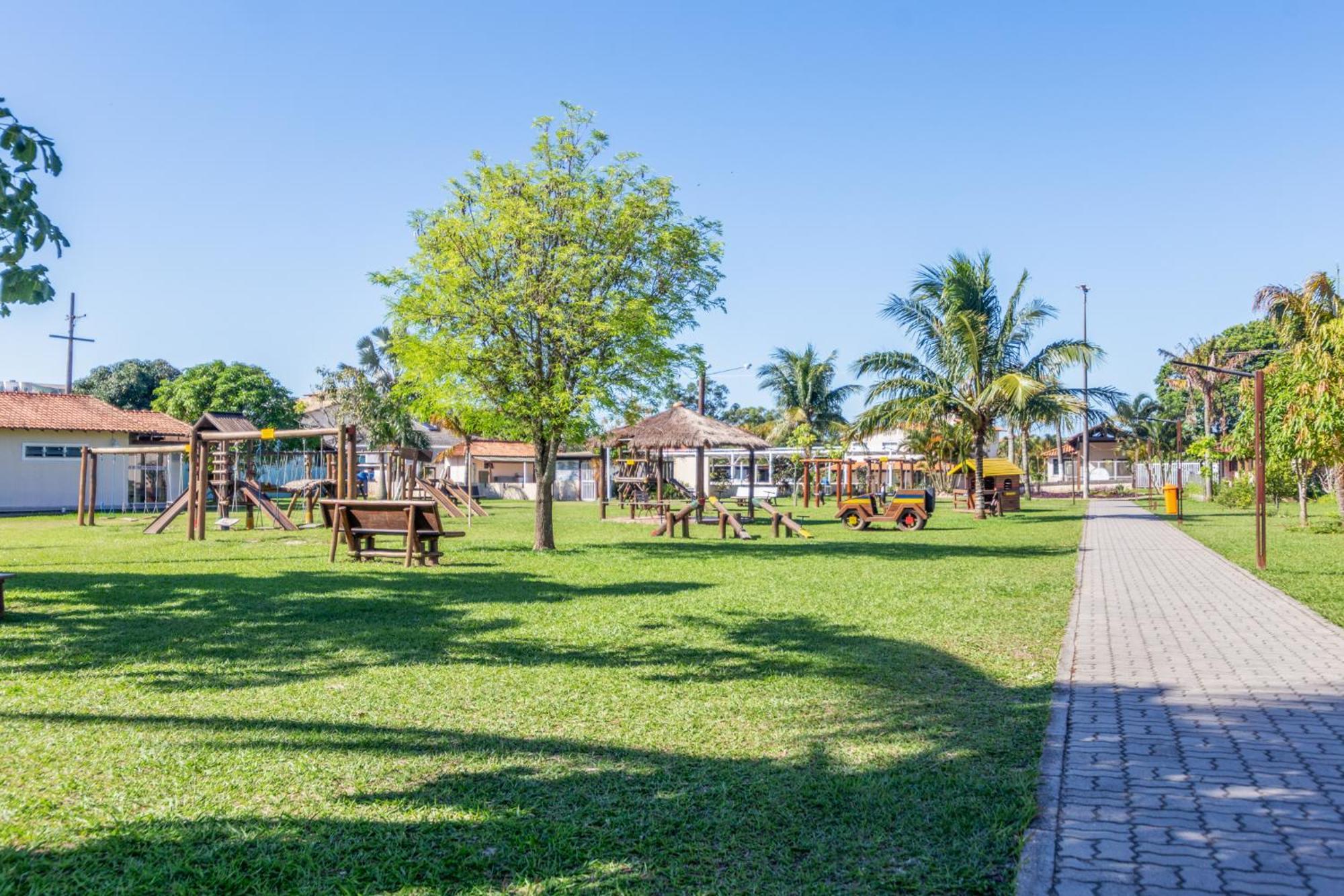 Refugio Tropical Casa De Praia Com Piscina Aquecida E 4 Suites E Garagem 3 Carros, 800 Mtrs Da Praia Internet 700 Mbps, Condominio Privado Com Pista De Skate , Quadra De Futevolei , Campos E Quadras De Futebol! Cabo Frio Ngoại thất bức ảnh